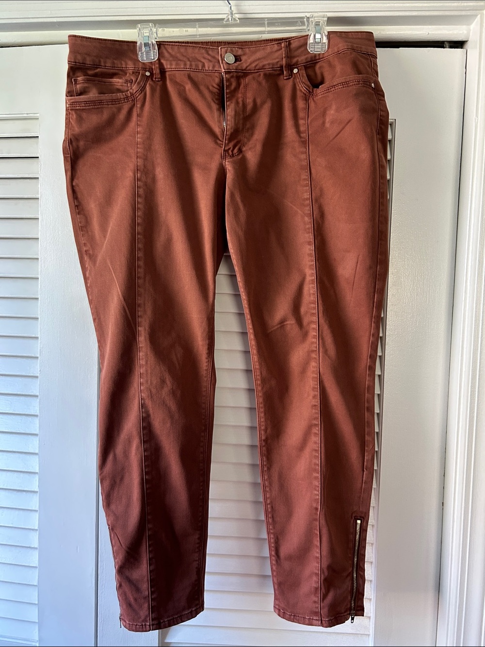 Women’s Rust Brown Slim Jeans
